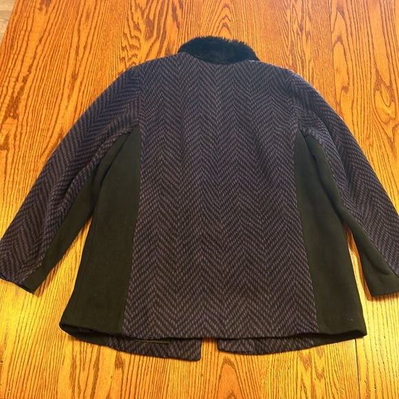 Bob Mackie Wearable Art Purple & Black Herringbone Fleece Coat w Faux Fur Collar - Picture 9 of 10